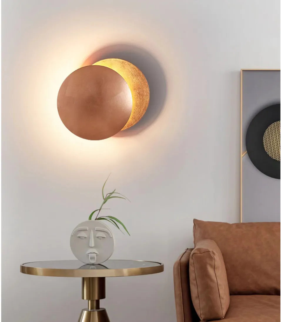 Arisha Wandleuchte - runde Mondfinsternis-Form, modernes minimalistisches Design