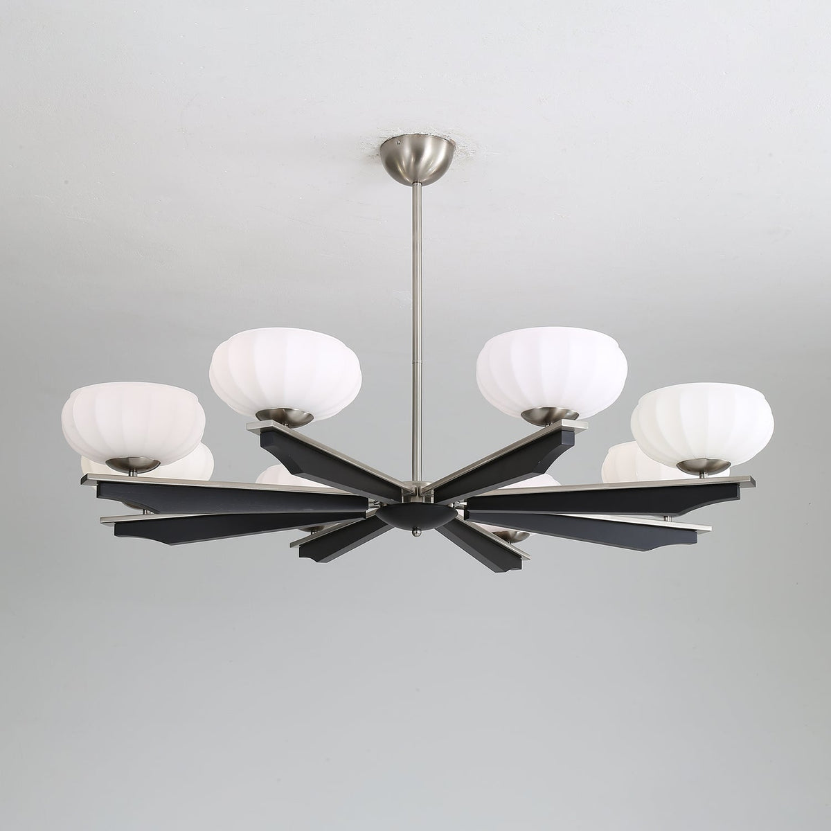 Uzoror Vintage Wood Chandelier — Traditional Elegant Design