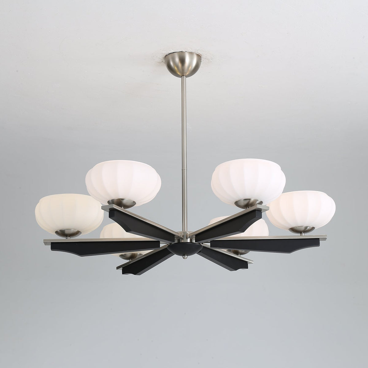 Uzoror Vintage Wood Chandelier — Traditional Elegant Design