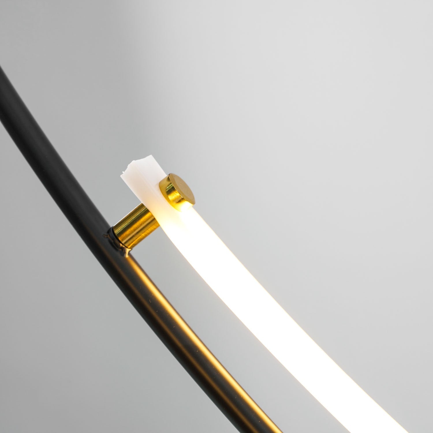 Lampada a sospensione al neon doppia sfalsata — illuminazione integrata da 3000 K