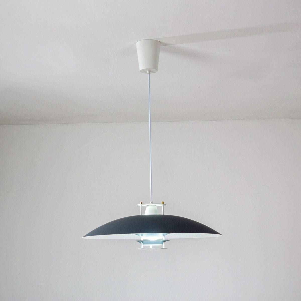 Zenith moderne Pendelleuchte aus Aluminium – E26/E27-Fassung