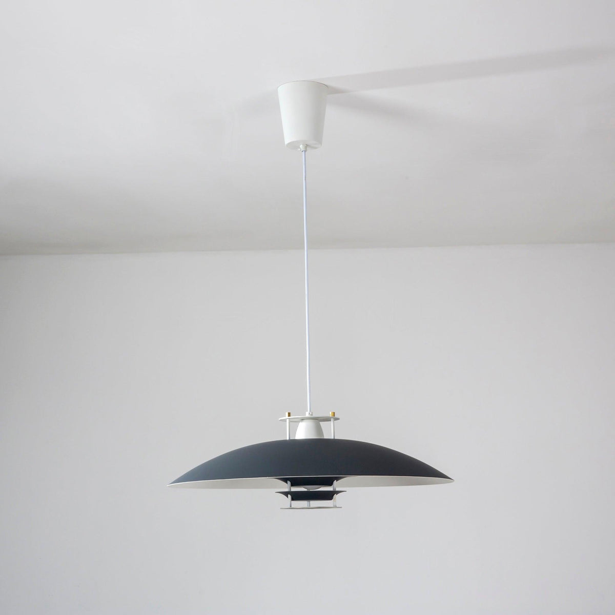 Zenith moderne Pendelleuchte aus Aluminium – E26/E27-Fassung
