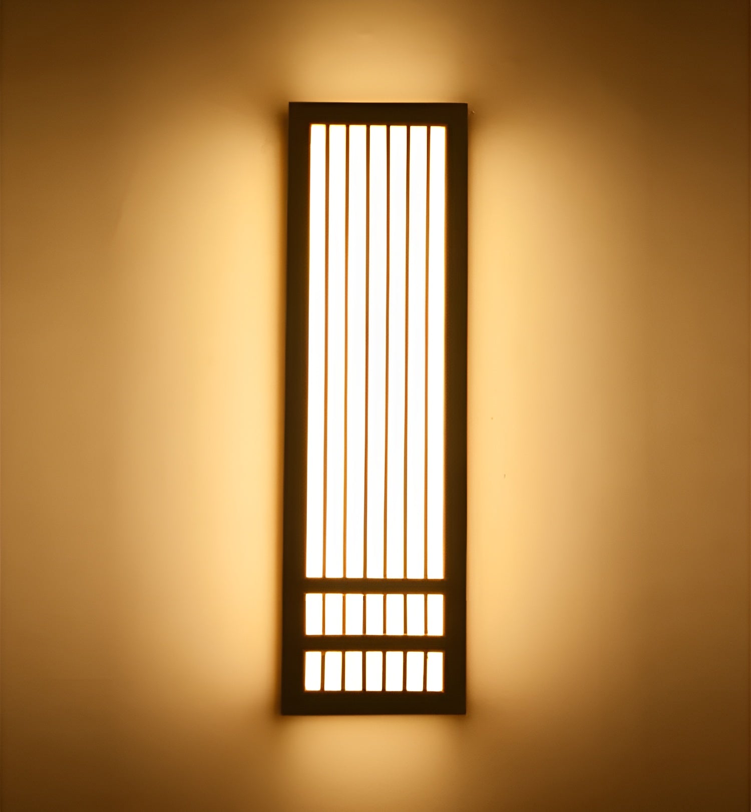 Kiyomi | Japanskinspirerad trävägglampa för moderna interiörer | Orntli