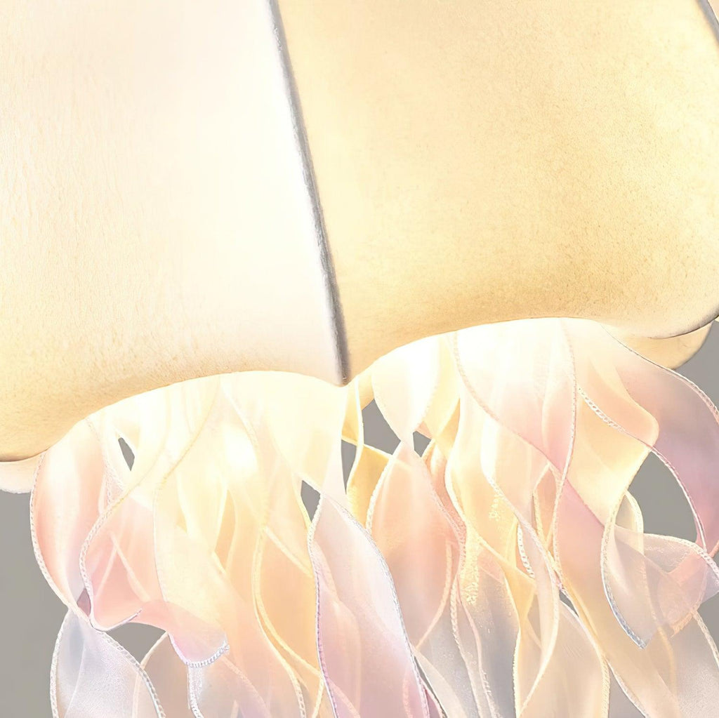 Lampada a sospensione a medusa — Design con nastri iridescenti