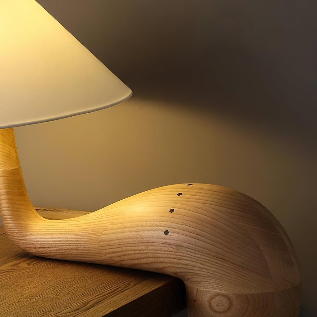Elegantní dřevěná stolní lampa Aspire — kabel 59", bílé stínidlo, stmívatelná