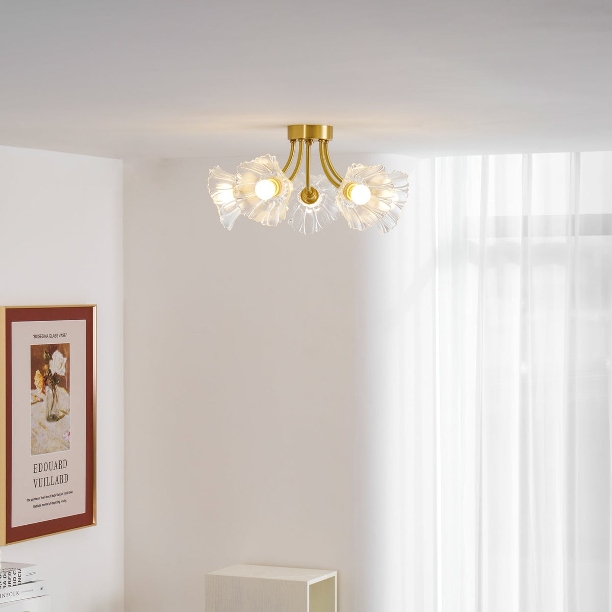 Lampada da soffitto Kalin in vetro a forma di fiore — Design contemporaneo