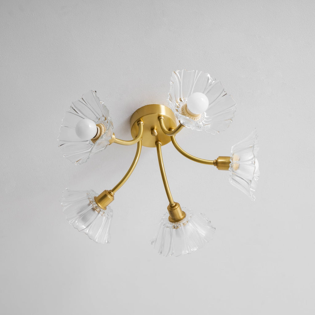 Lampada da soffitto Kalin in vetro a forma di fiore — Design contemporaneo