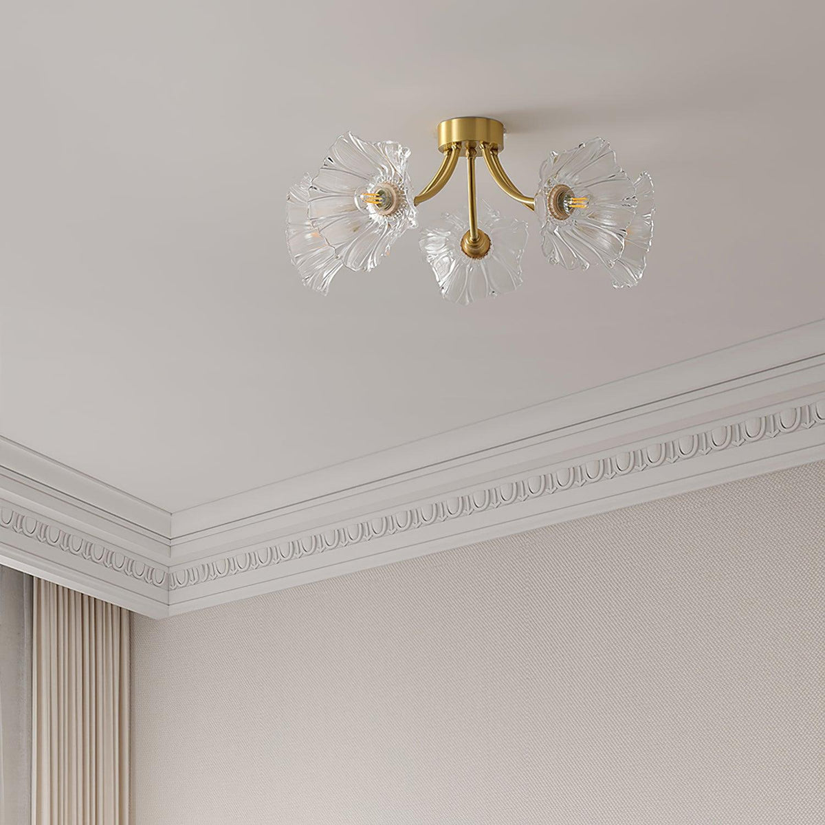 Lampada da soffitto Kalin in vetro a forma di fiore — Design contemporaneo