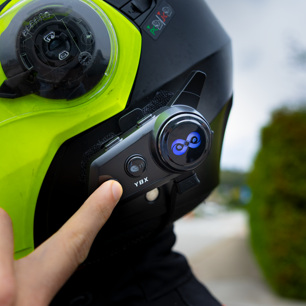 Motorcycle Helmet Intercom – 8-Rider Mesh, Bluetooth 5.1, IPX6 Waterproof