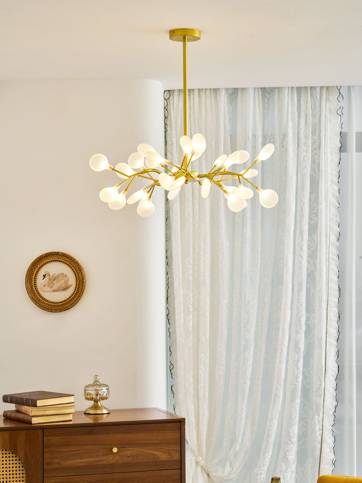 Firefly Sputnik-lysekrone – moderne LED-taklampe, lett og med intrikat form