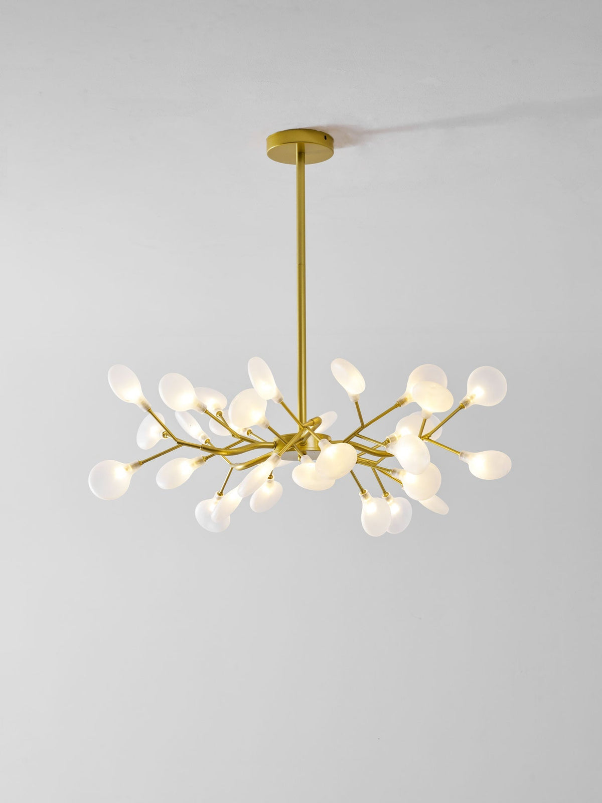 Firefly Sputnik-lysekrone – moderne LED-taklampe, lett og med intrikat form