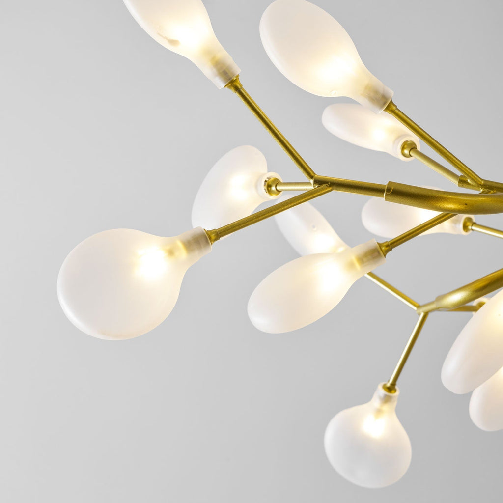 Firefly Sputnik-lysekrone – moderne LED-taklampe, lett og med intrikat form