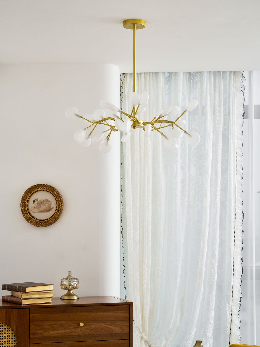 Firefly Sputnik-lysekrone – moderne LED-taklampe, lett og med intrikat form