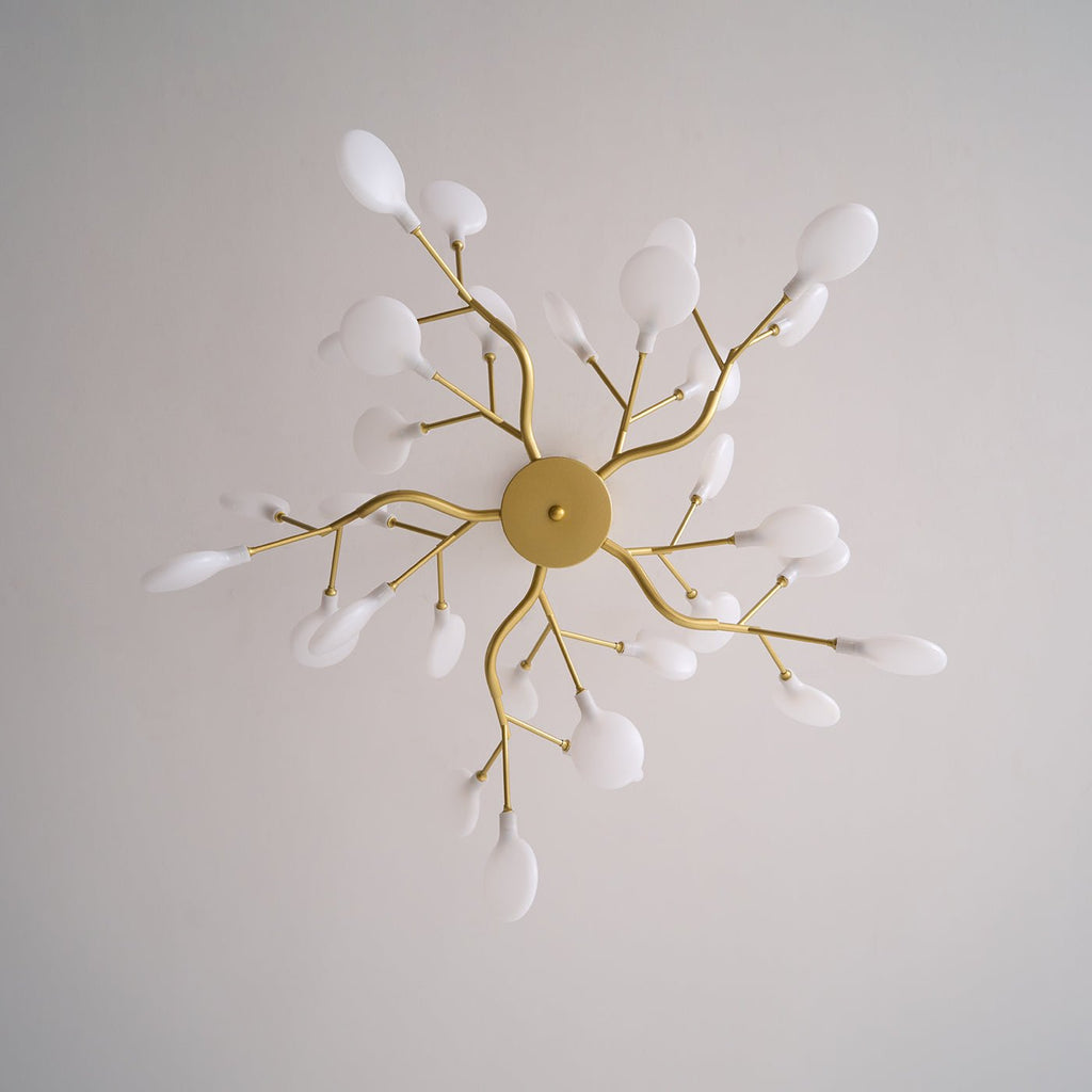 Firefly Sputnik-lysekrone – moderne LED-taklampe, lett og med intrikat form