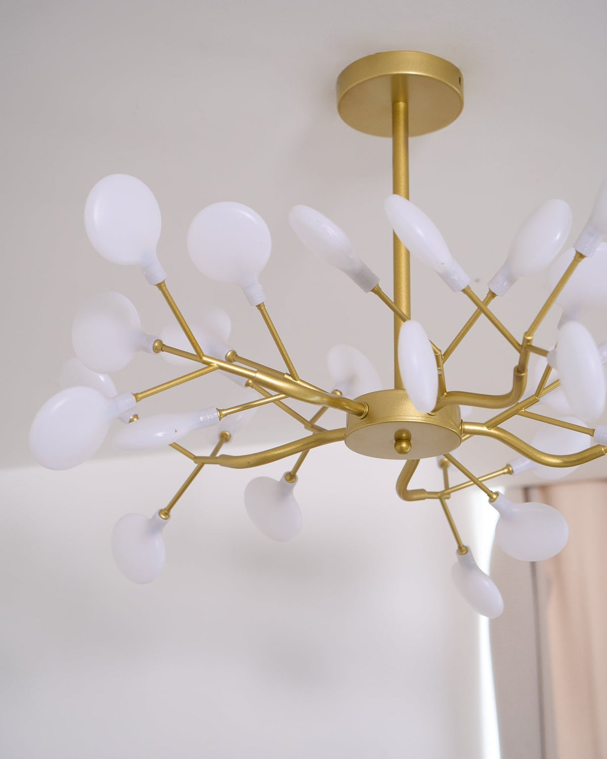 Lampadario a ramo Lustra LED Firefly — Design con 30 luci