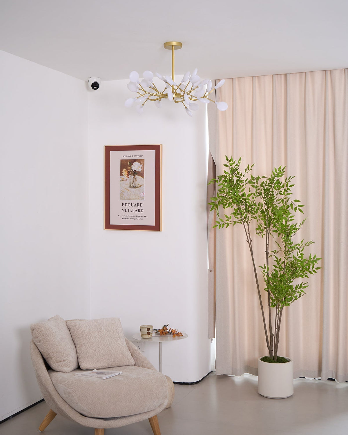 Firefly Sputnik-lysekrone – moderne LED-taklampe, lett og med intrikat form
