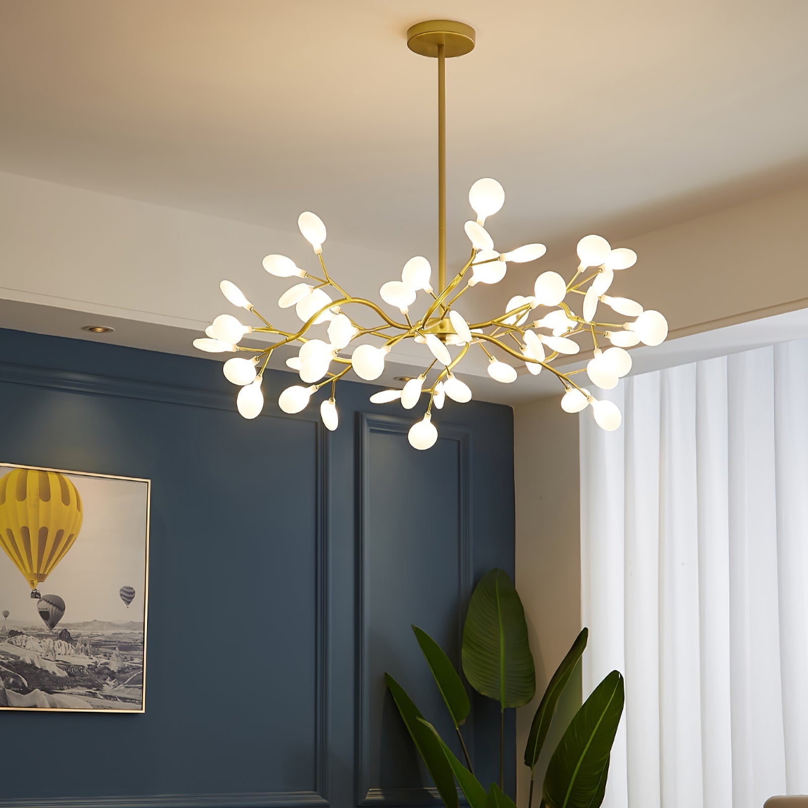 Firefly Sputnik-lysekrone – moderne LED-taklampe, lett og med intrikat form
