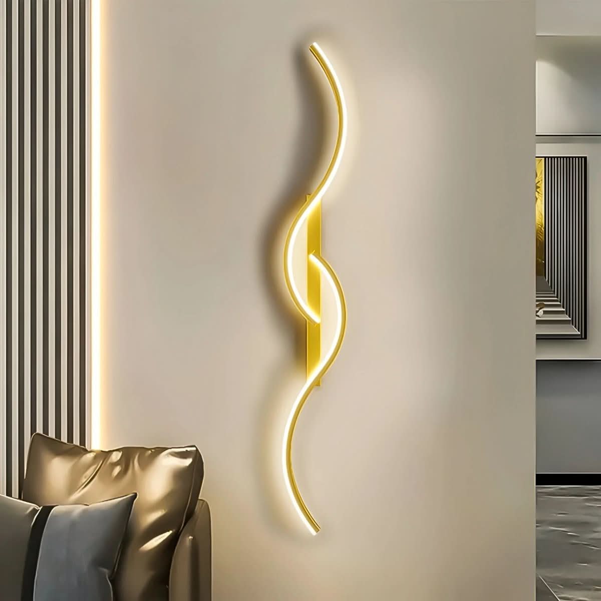 AuraCurve Lámpara de pared LED curva con diseño moderno y dinámico para salas de estar