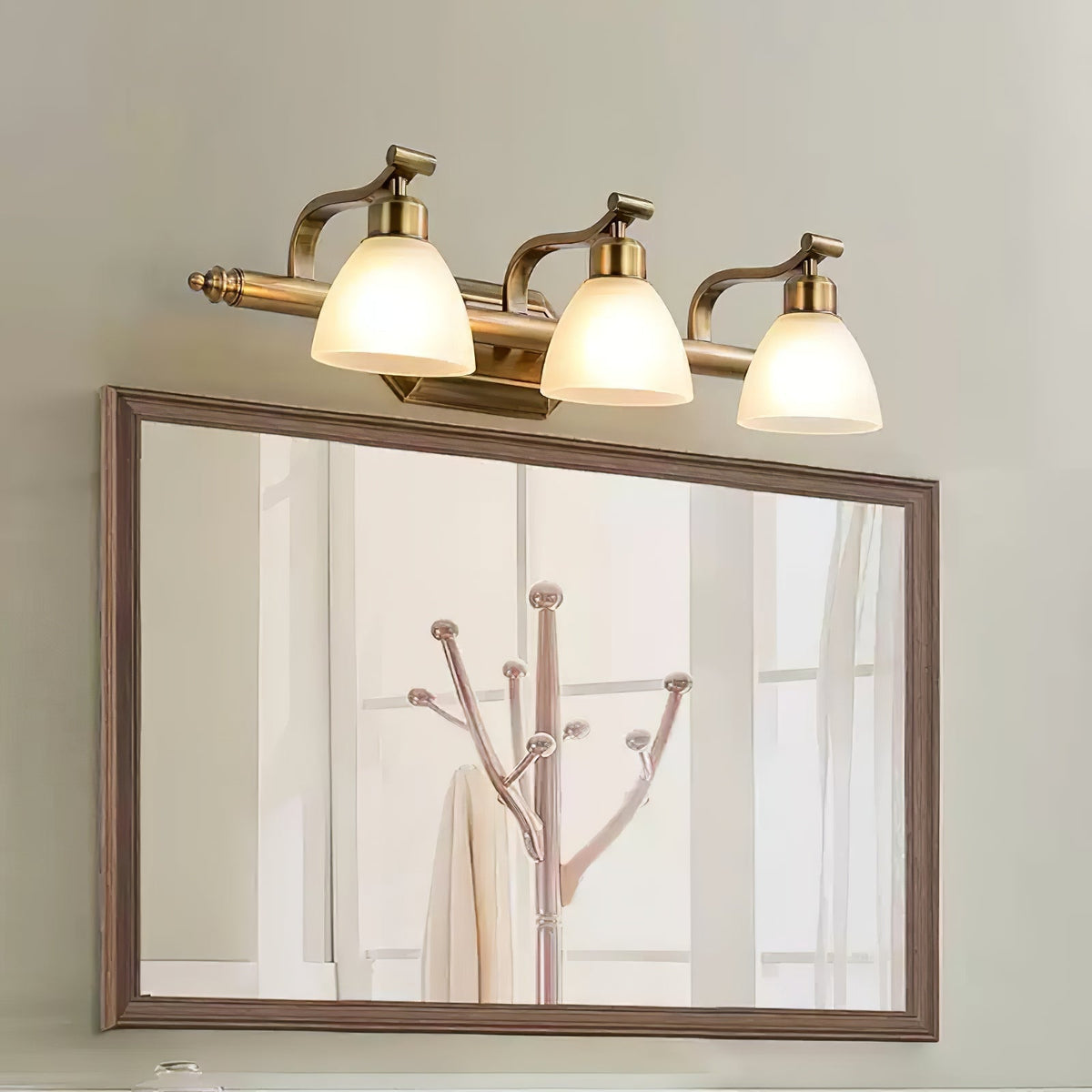 Colaeus Badezimmer-Wandleuchte — klassische Kunstglasleuchte