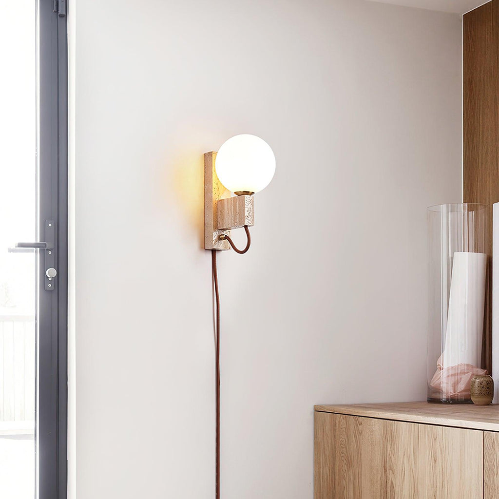Żółta lampa ścienna z trawertynu — nowoczesna duża kula z wtyczką