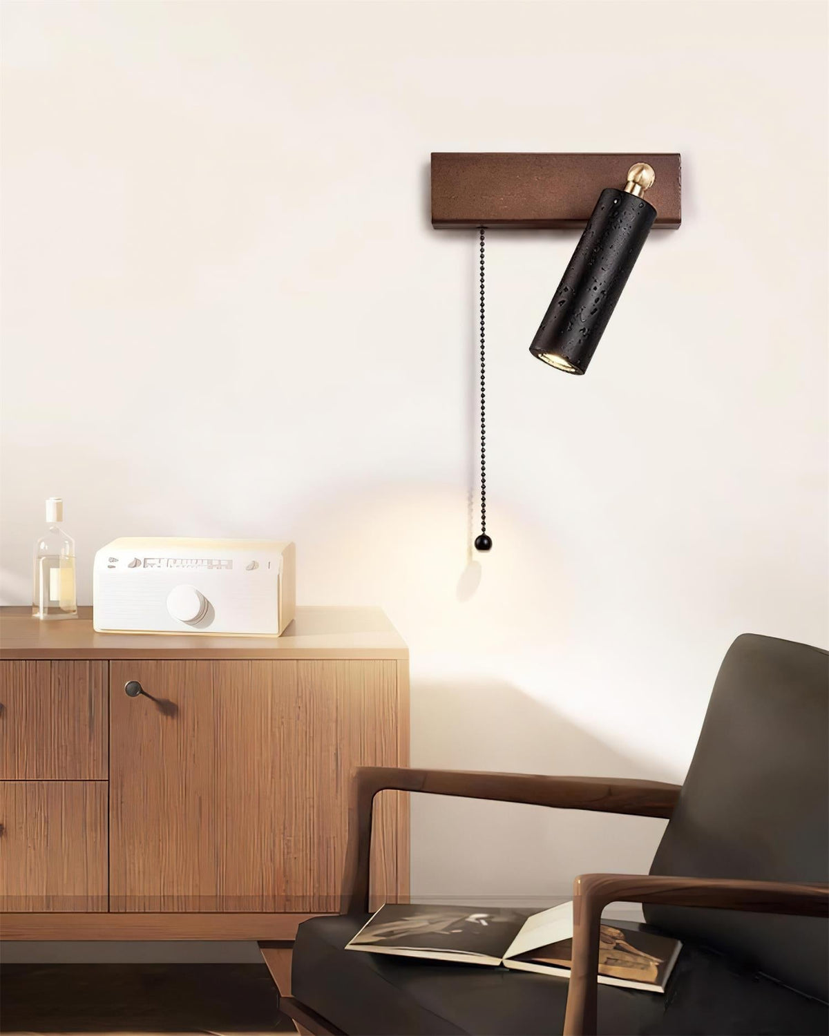 Lámpara de foco de pared de travertino negro Ritta
