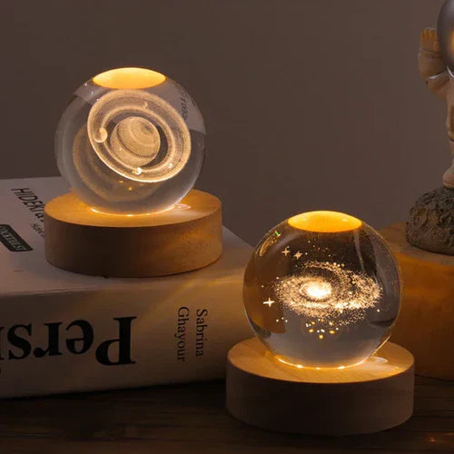 Bila Luminoasă CosmicGleam Scenă Spațială Glob Decorativ Iluminat