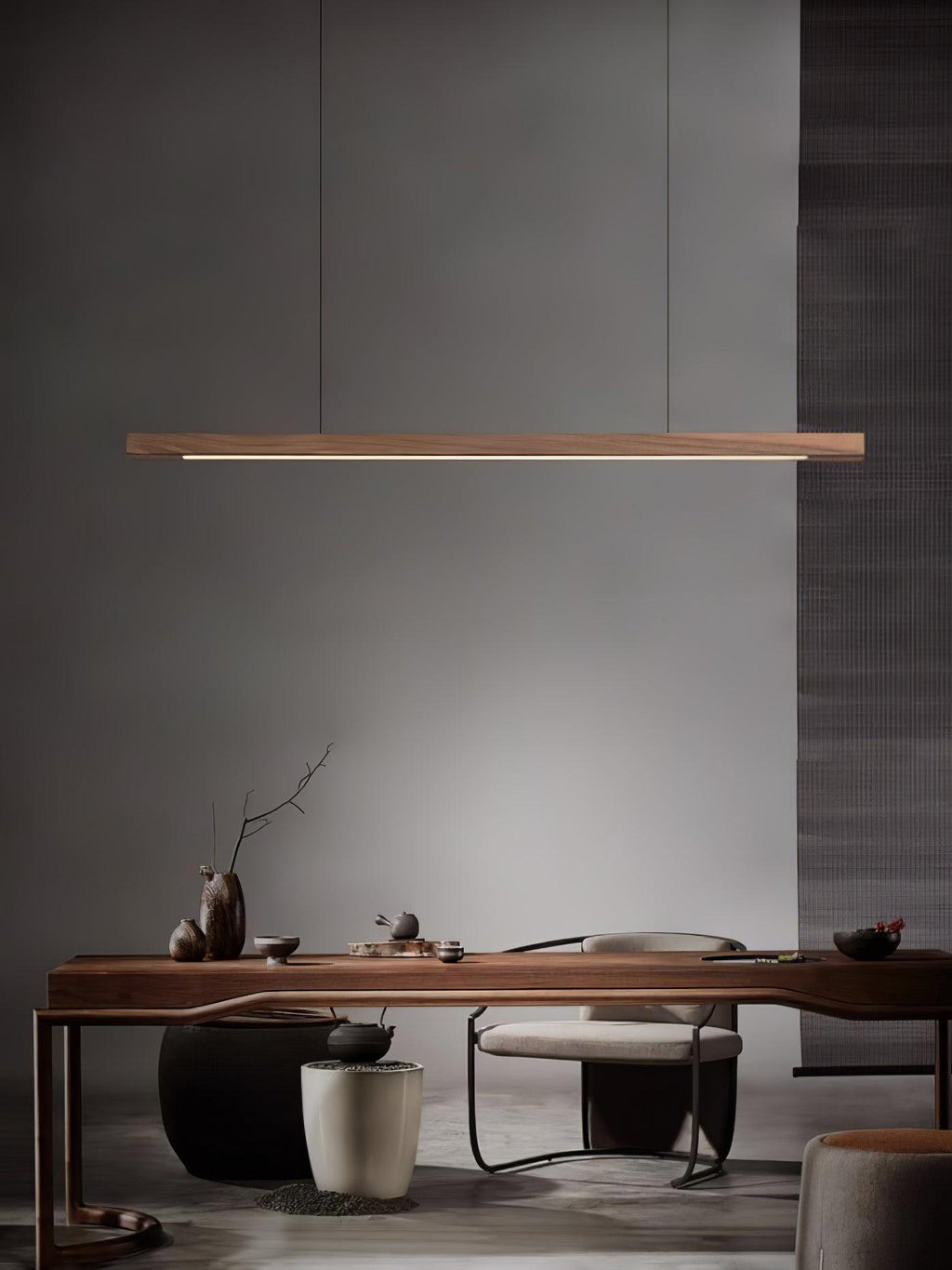 Höhenverstellbare lineare Holz-Pendelleuchte