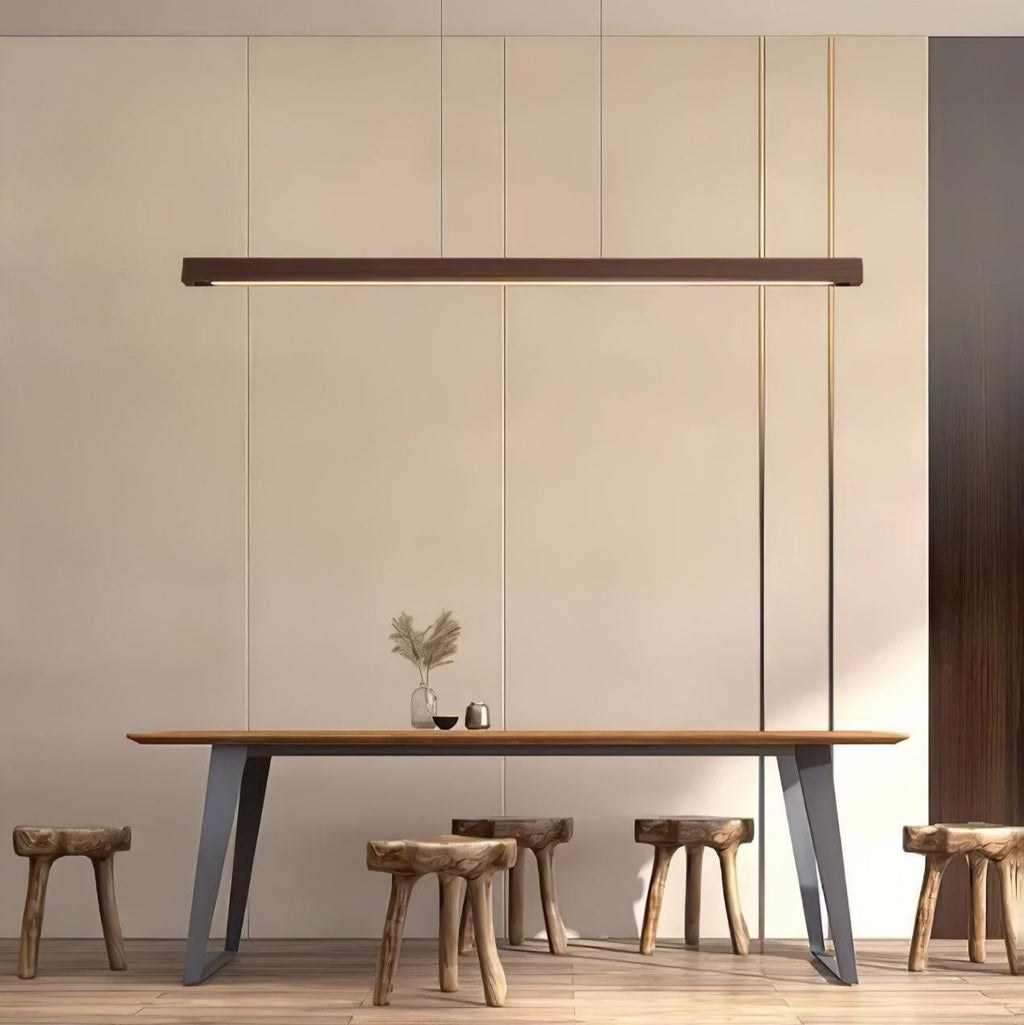 Höhenverstellbare lineare Holz-Pendelleuchte