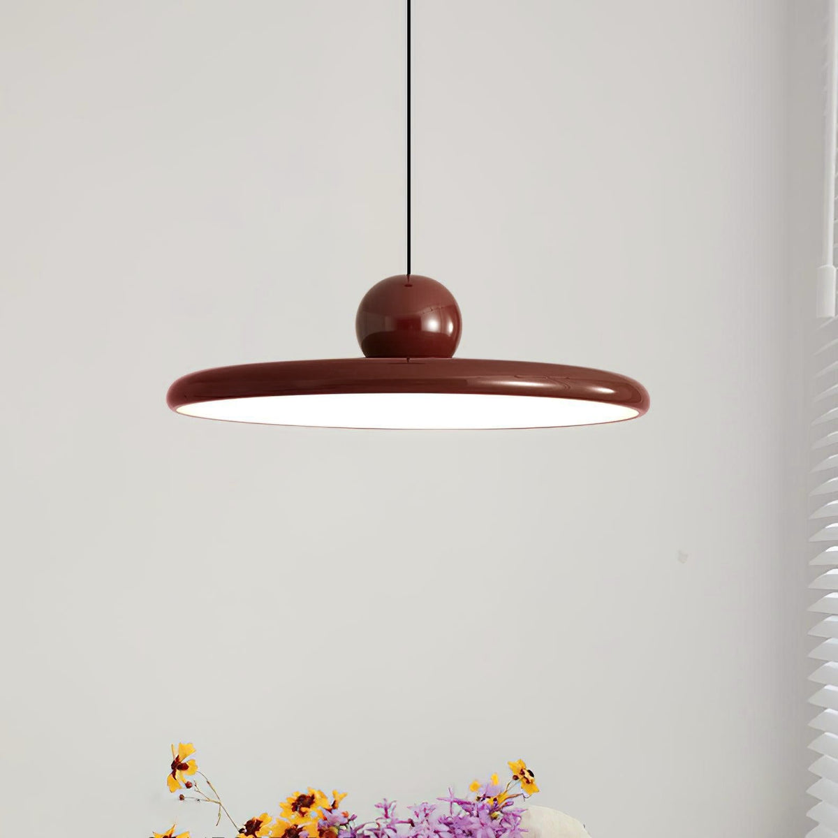 Lampada a sospensione Lola — lampada da soffitto rotonda e minimalista, luce soffusa