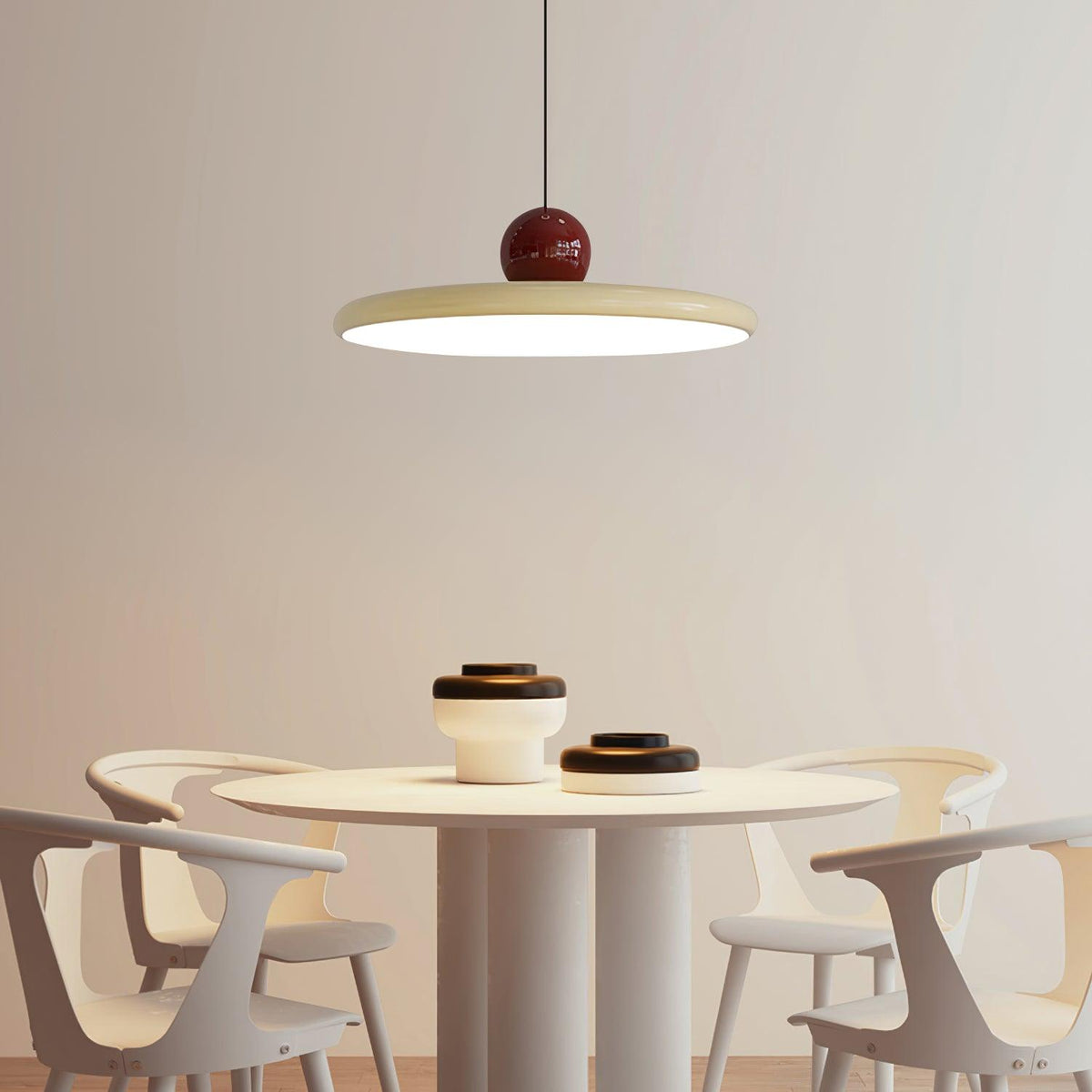 Lampada a sospensione Lola — lampada da soffitto rotonda e minimalista, luce soffusa