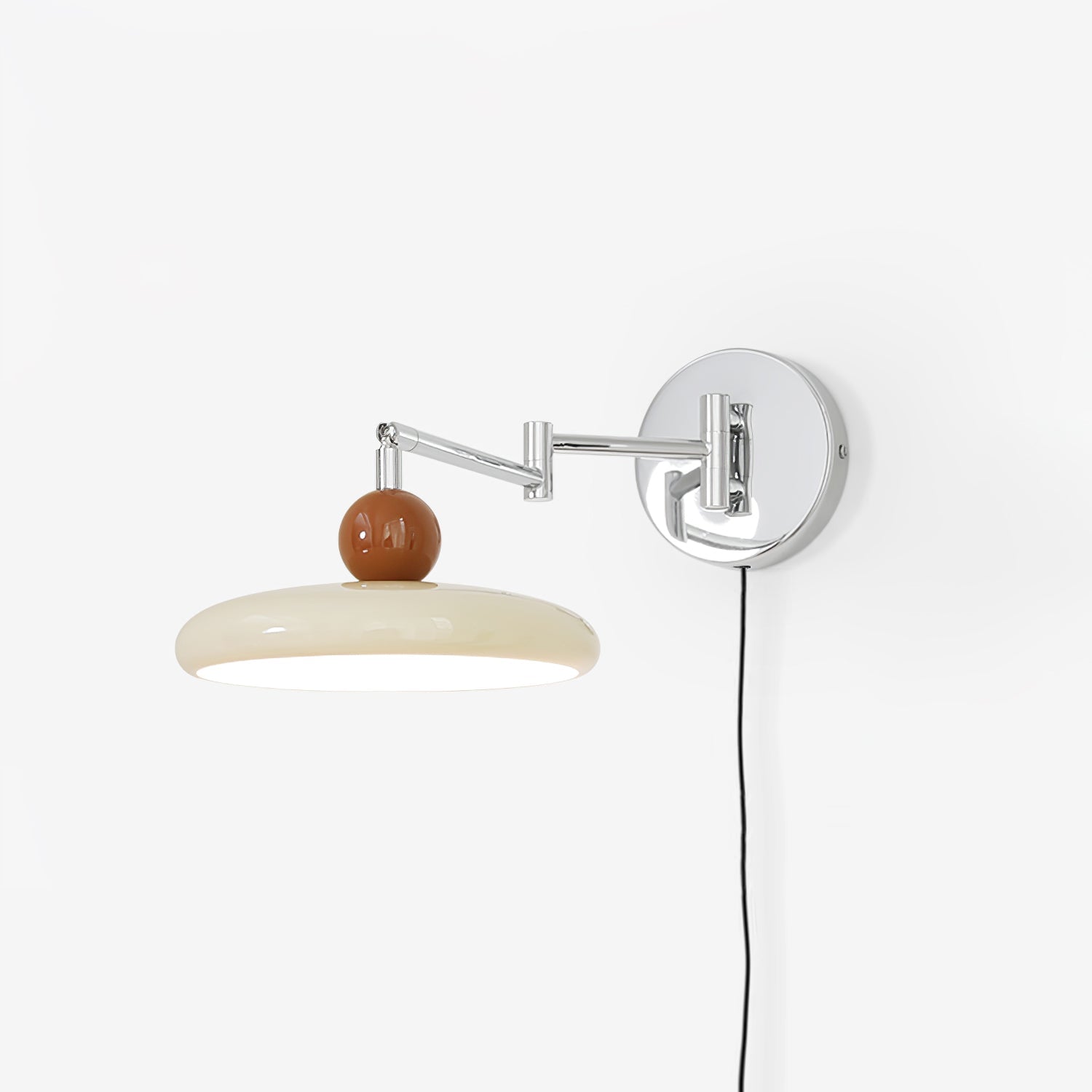 Lola Plug - in Wall Lamp - Vakkerlight