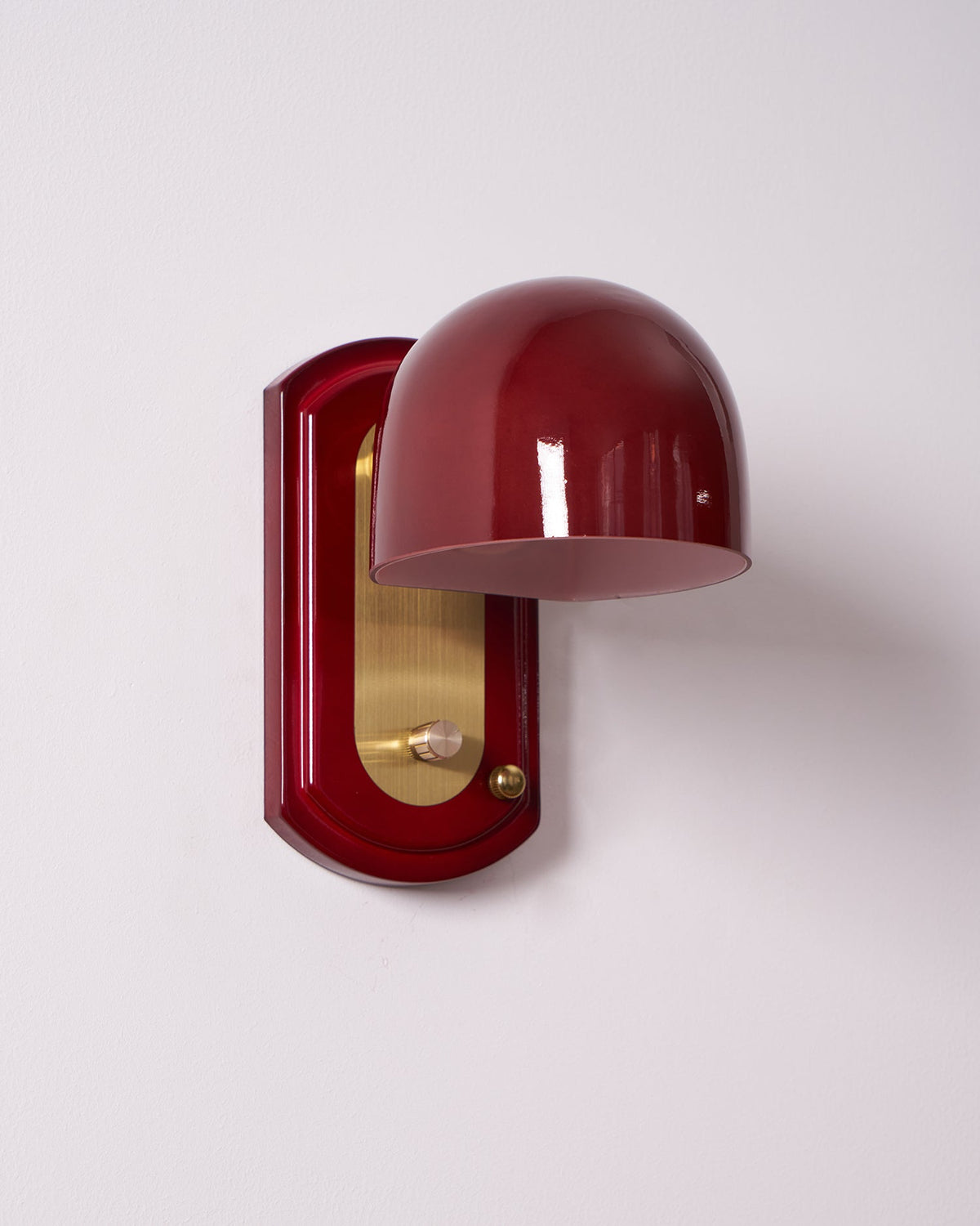 Marcellia Wall Lamp — 14cm x 21cm, Gold, Red