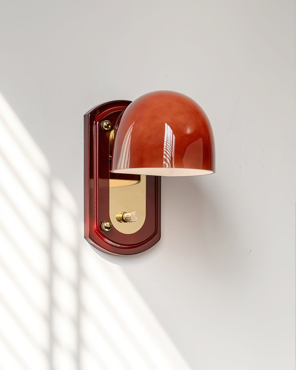 Marcellia Wall Lamp — 14cm x 21cm, Gold, Red