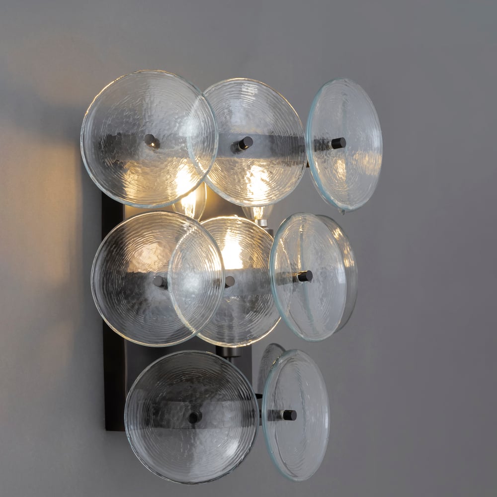 Aurora vägglampa - vintagefärgad skiva i pressat bärnstensglas