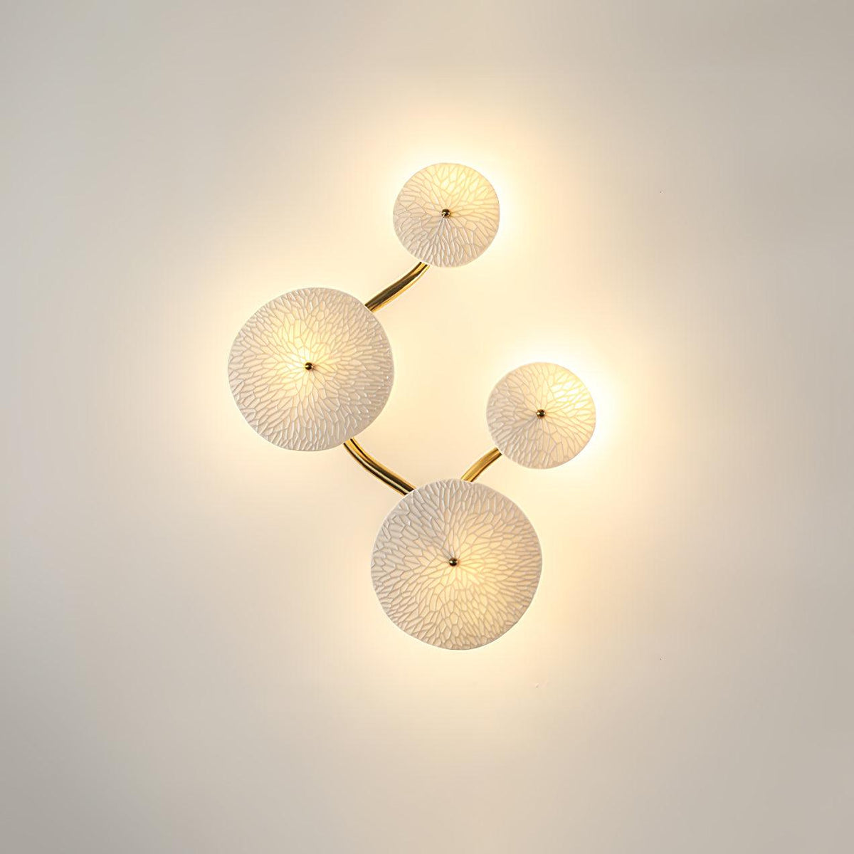 Kaskádová nástěnná lampa Kaivo ve tvaru lotosových lístků
