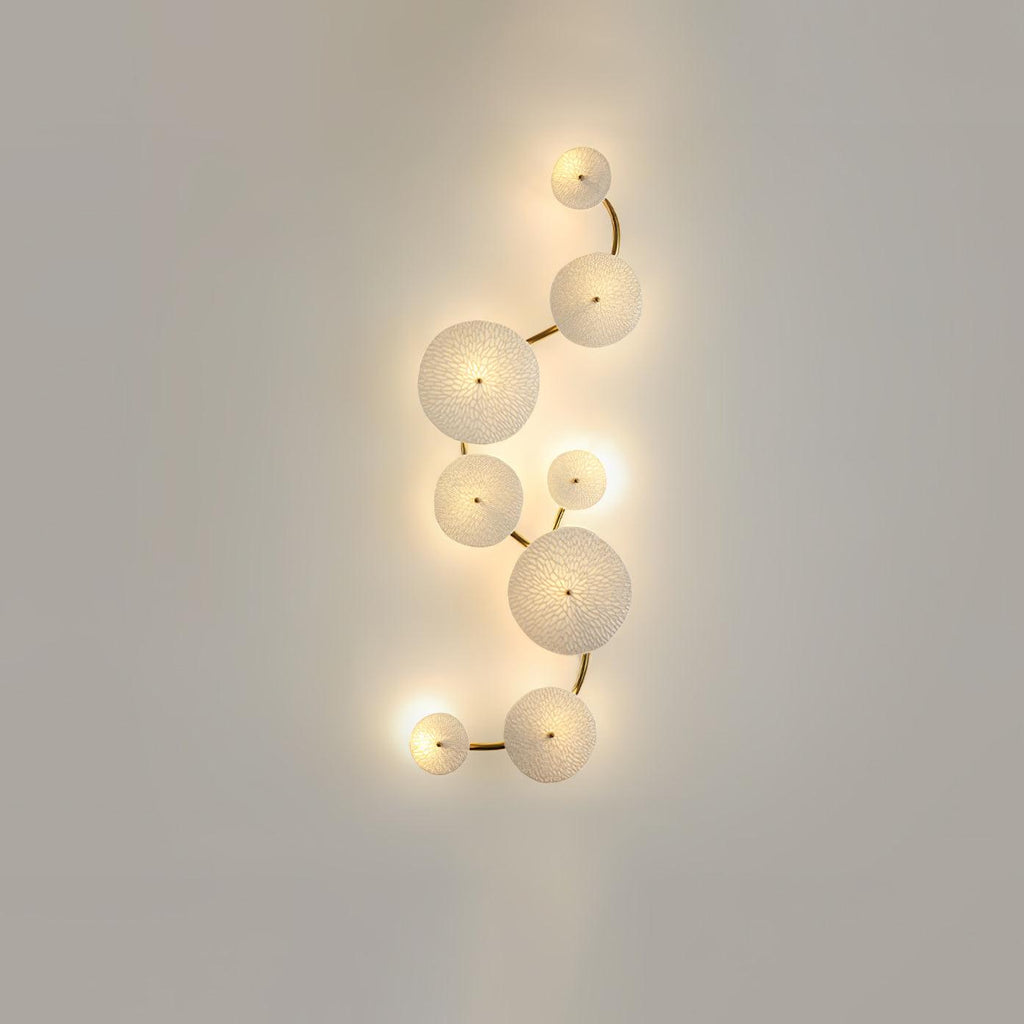 Kaskádová nástěnná lampa Kaivo ve tvaru lotosových lístků