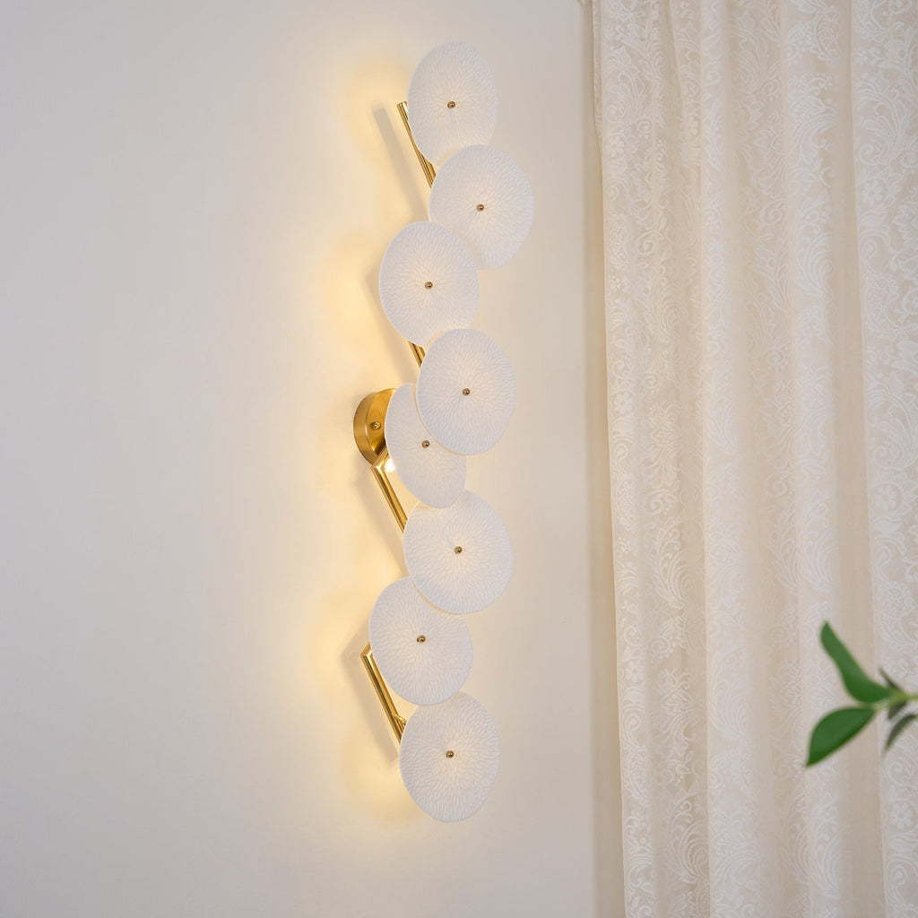 Kaskádová nástěnná lampa Kaivo ve tvaru lotosových lístků