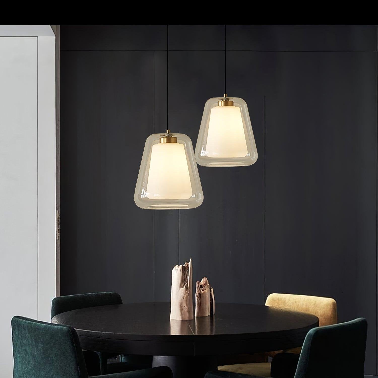 Selene modern glaspendellampa med metallbas och LED