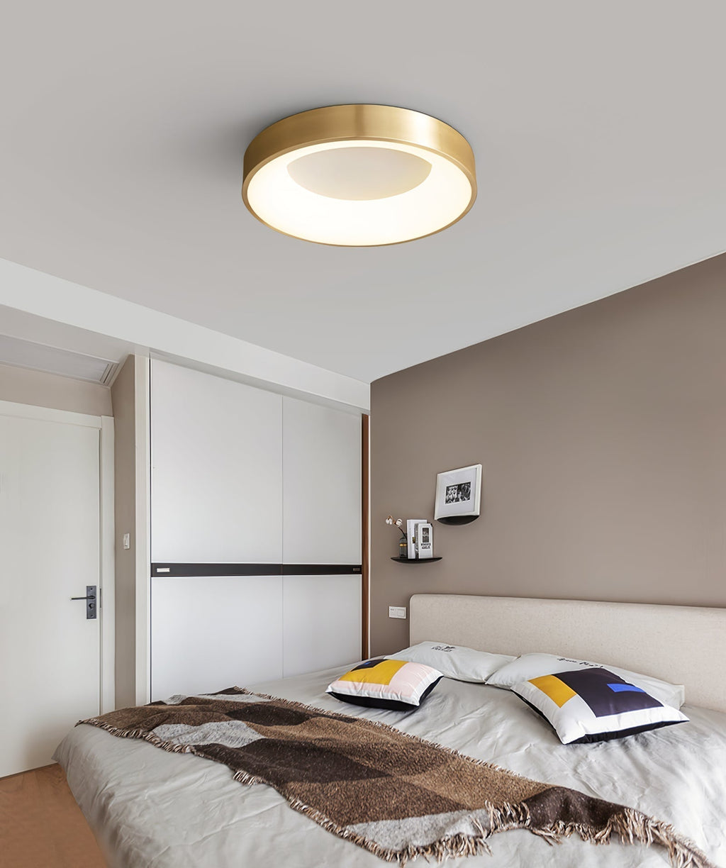 Zetheos rund loftlampe i messing — Integreret 3000K–6000K LED