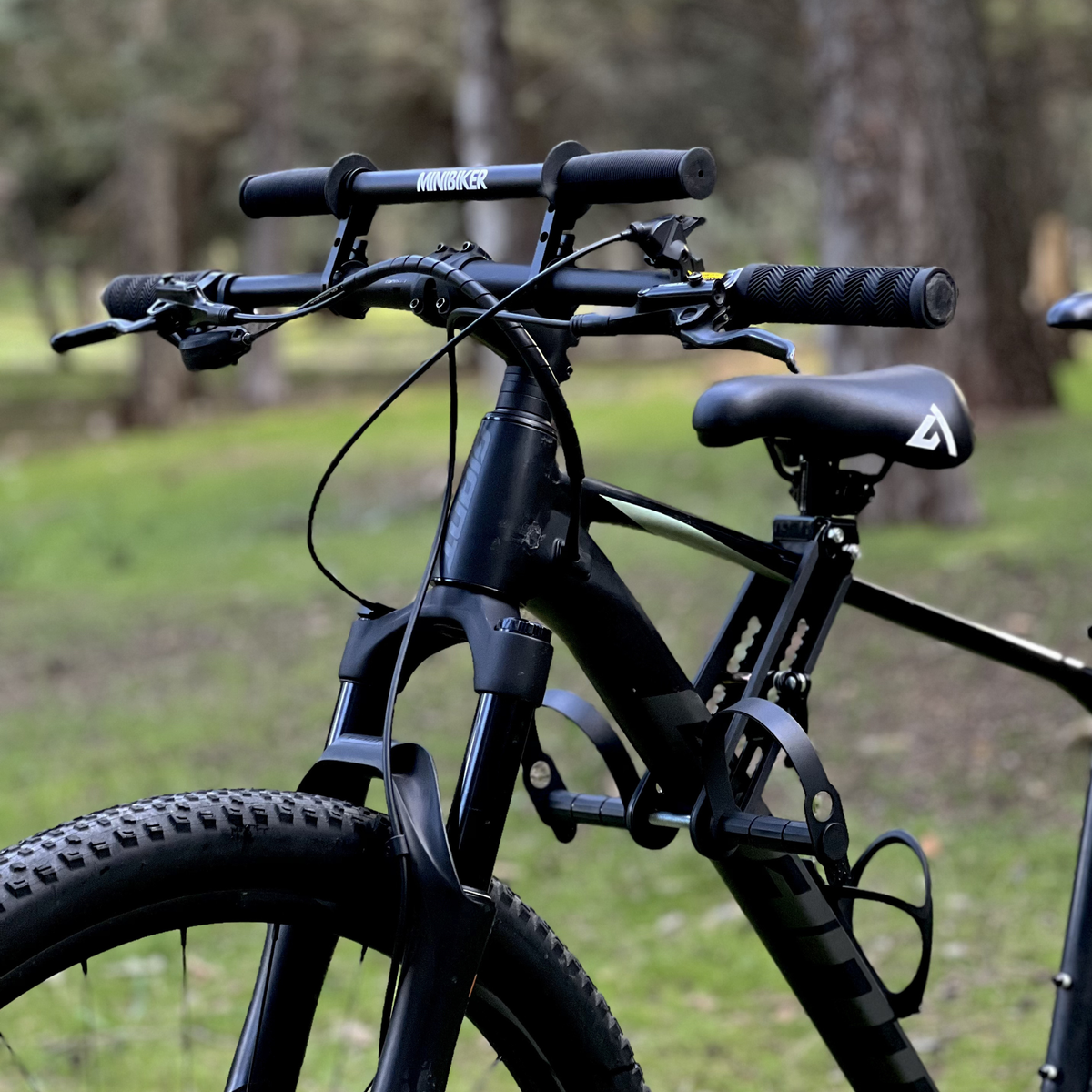 前乗せチャイルド自転車シート – 1.5～8歳、最大32 kg、調節可能なフットレスト