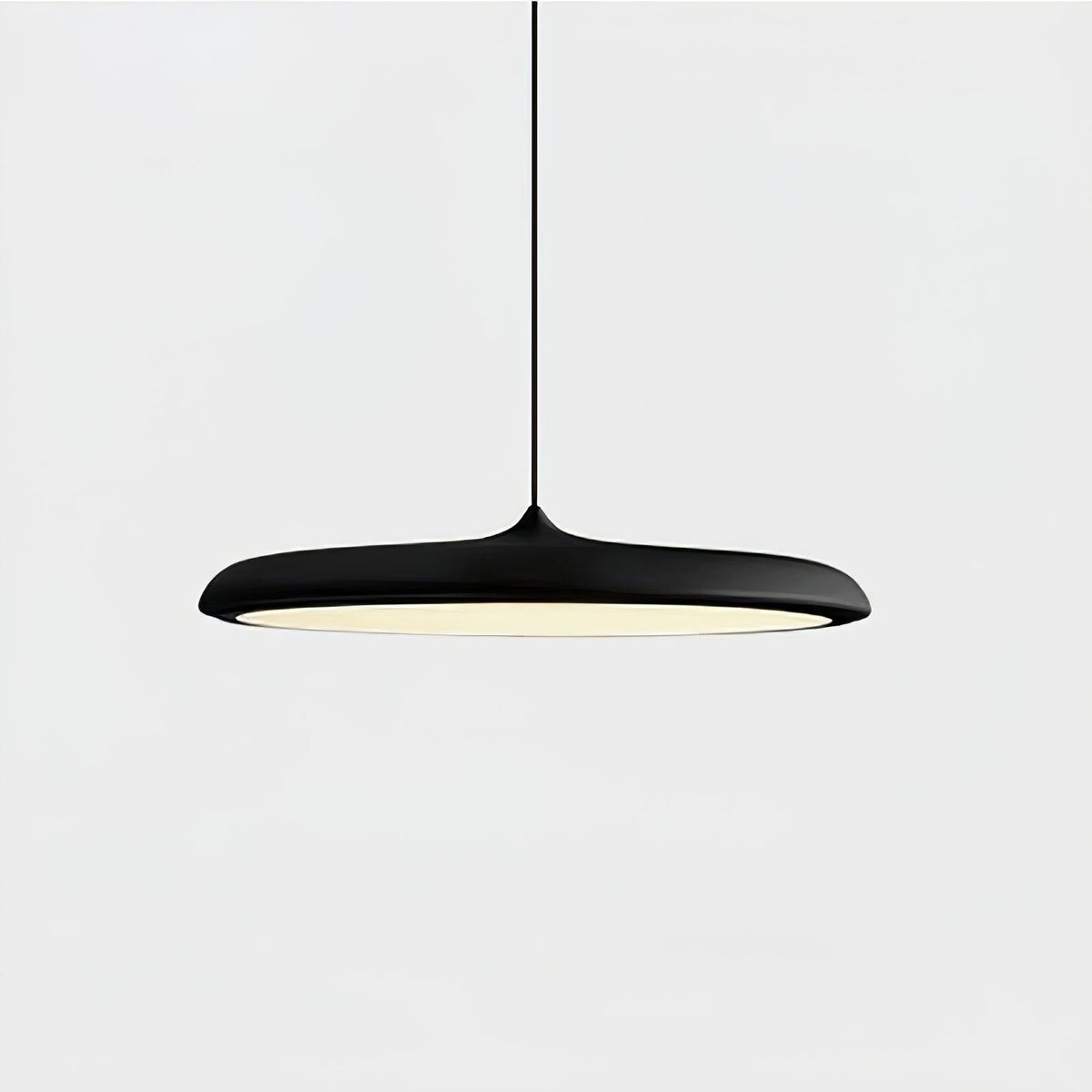 Orik Macaron-pendellamper — minimalistisk silhuet, bløde nuancer