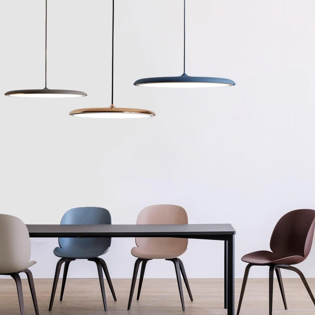 Orik Macaron-pendellamper — minimalistisk silhuet, bløde nuancer