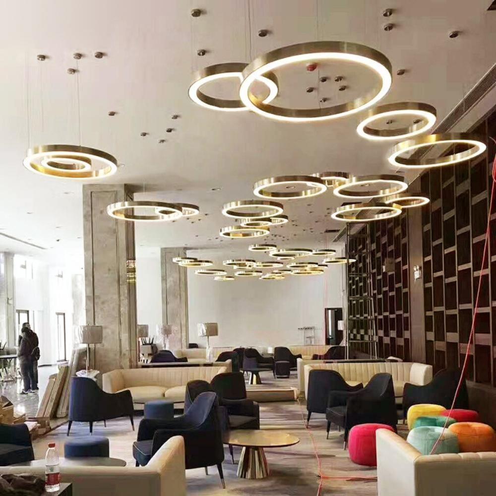 مصباح معلق دائري LED بتصميم سلس