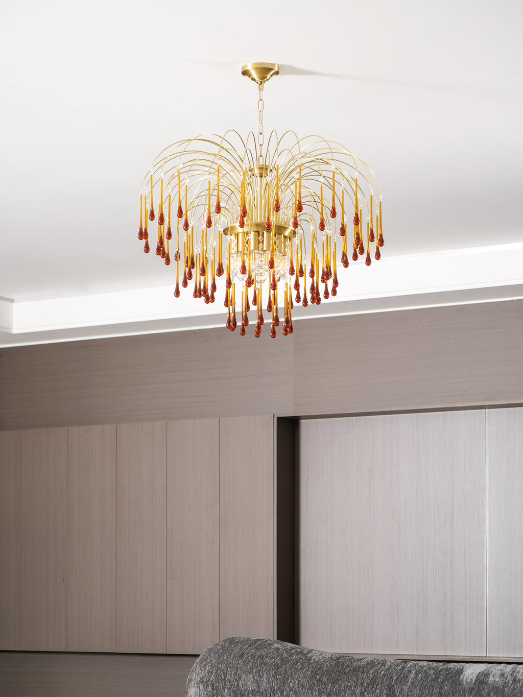 Lampadario Maltose — cascata di ottone e cristallo