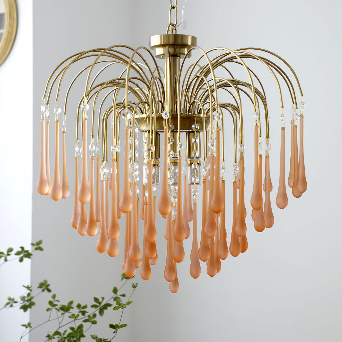 Lampadario Maltose — cascata di ottone e cristallo