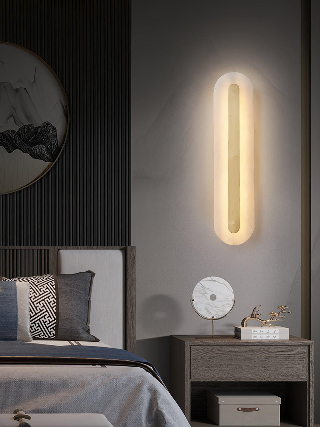 Rundad vägglampa i alabaster — integrerad LED, vertikal eller horisontell montering