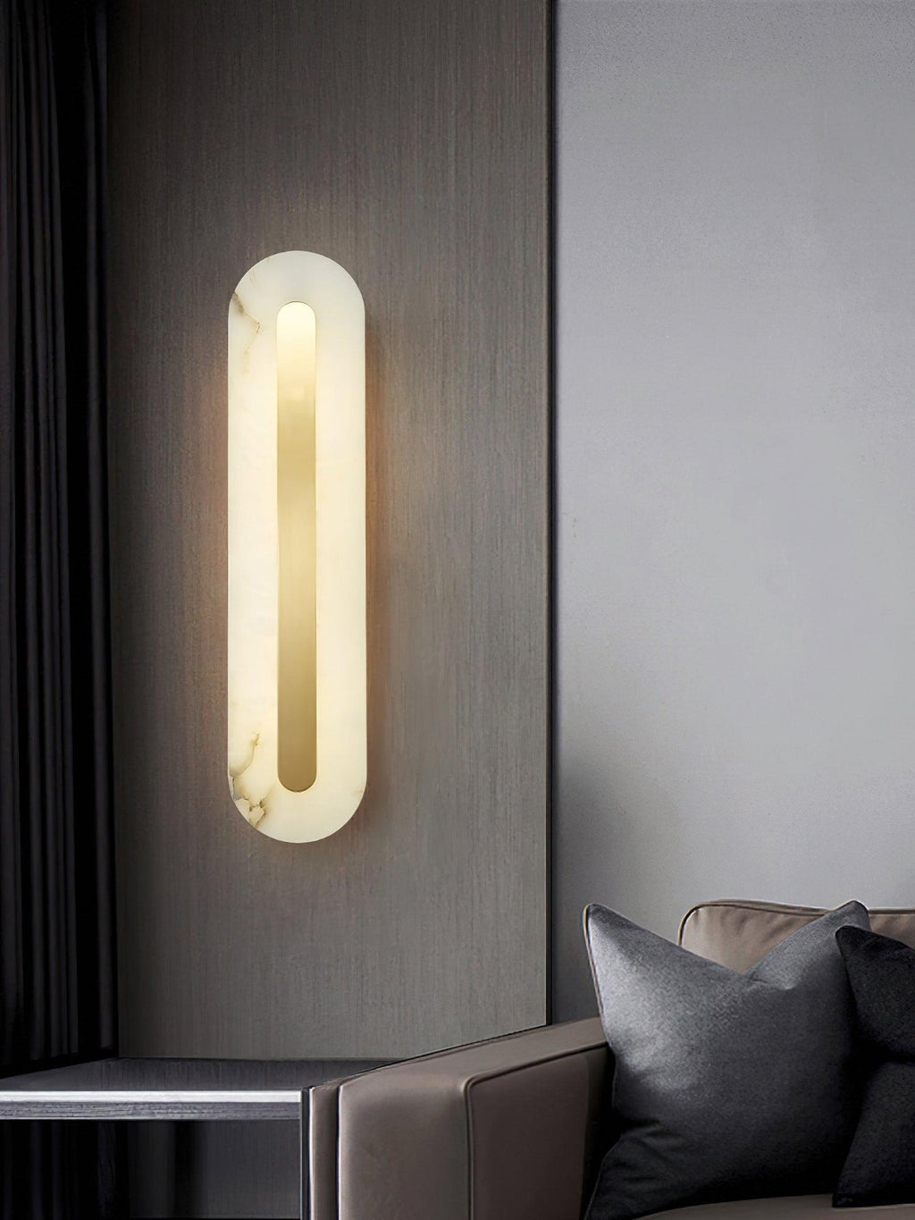 Rundad vägglampa i alabaster — integrerad LED, vertikal eller horisontell montering