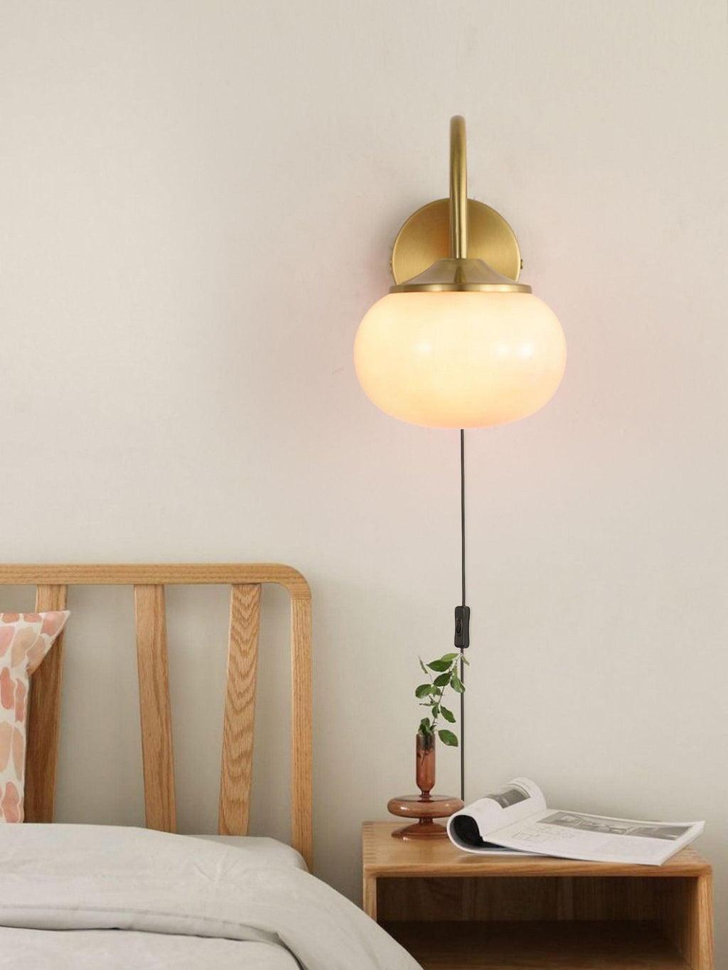 Marshmallow VKL-1019 plug-in-vägglampa