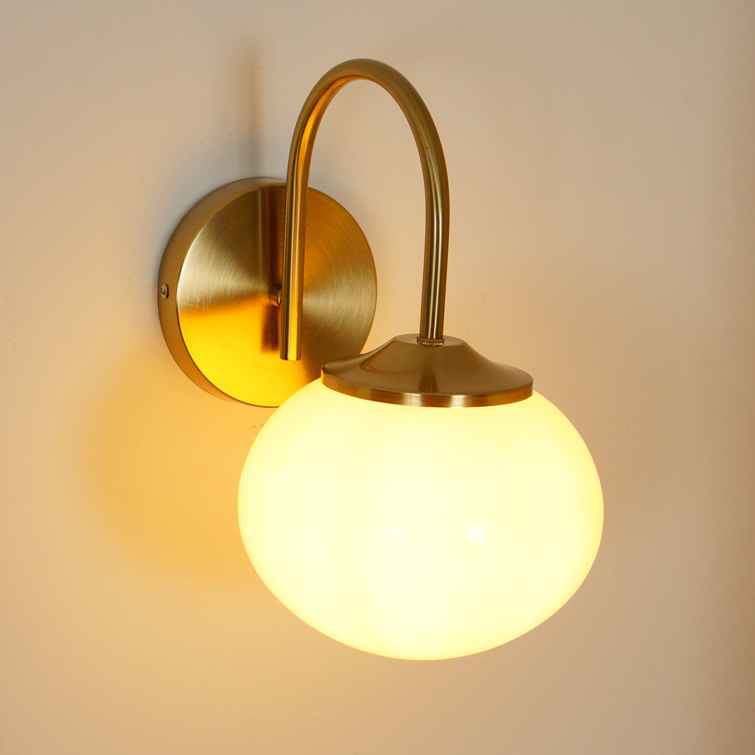 Marshmallow-Wandleuchte – Goldfinish, rosafarbene Glasschirme