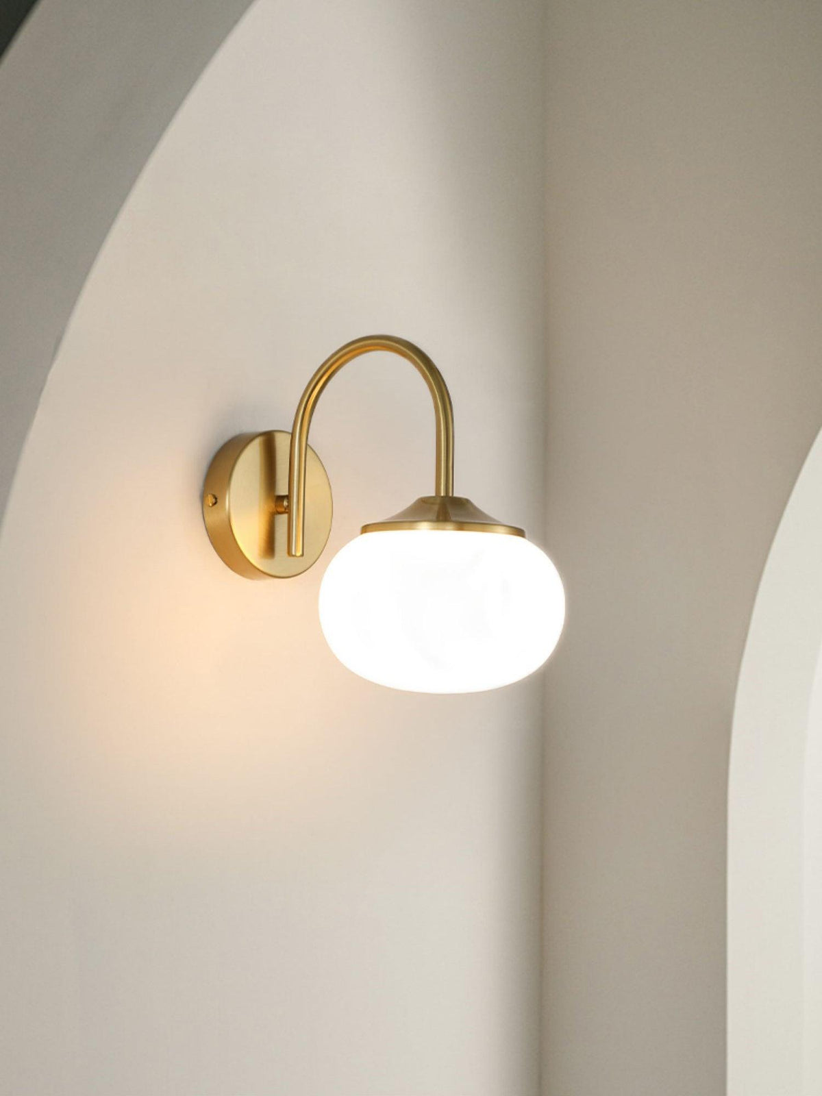 Marshmallow-Wandleuchte – Goldfinish, rosafarbene Glasschirme